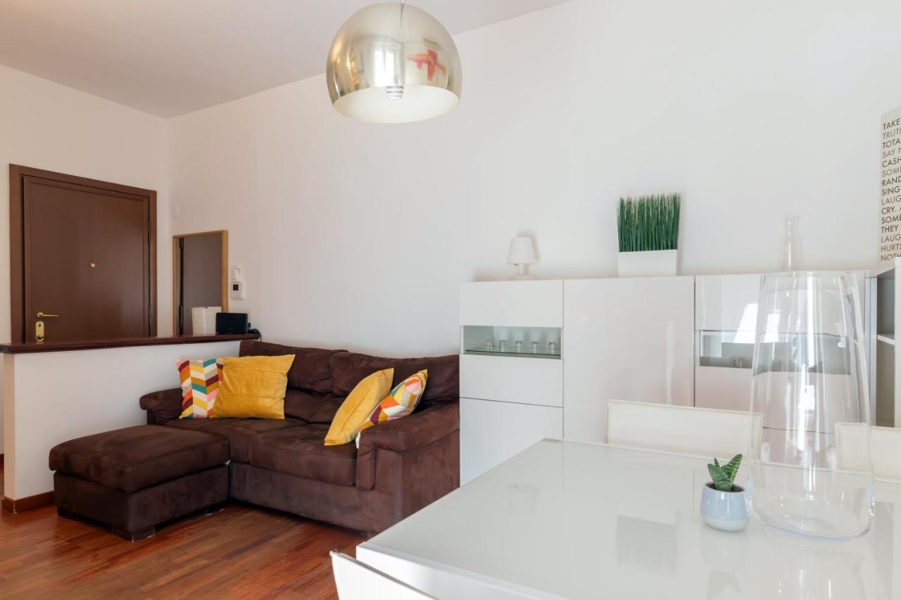 Apartment Terrace At 20 Minutes From Duomo - Homeunity *