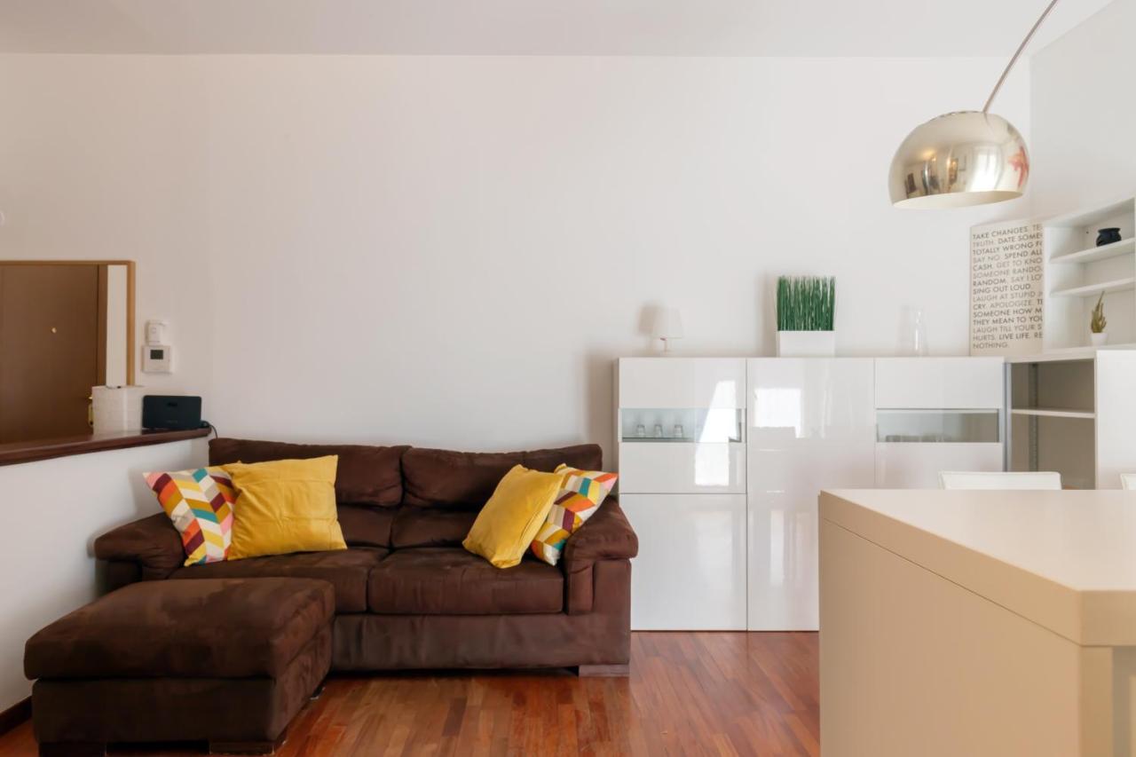 Apartment Terrace At 20 Minutes From Duomo - Homeunity Mailand