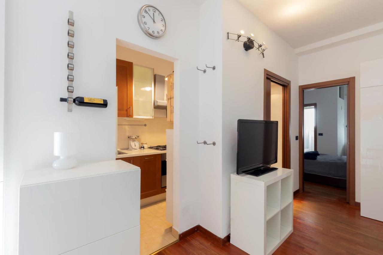 Terrace At 20 Minutes From Duomo - Homeunity Apartment