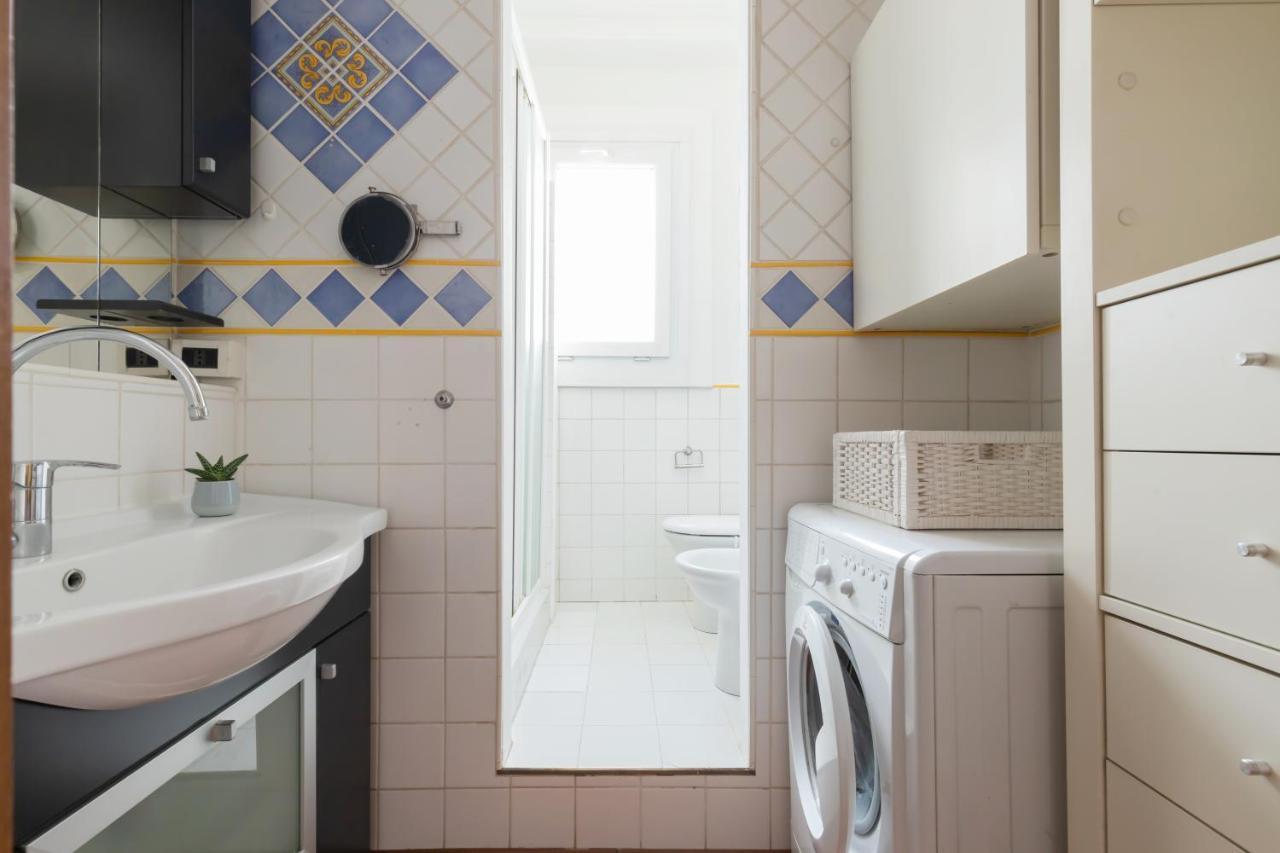 Apartment Terrace At 20 Minutes From Duomo - Homeunity Mailand